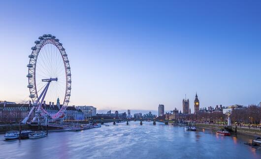 london-landmarks-at-sunrise.jpg