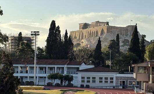 students-in-front-of-acropolis.jpeg