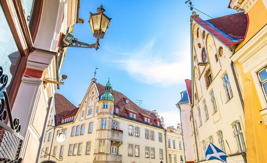 wide-view-of-old-town-tallinn.jpg