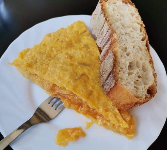 omelette abroad alcala spain bread