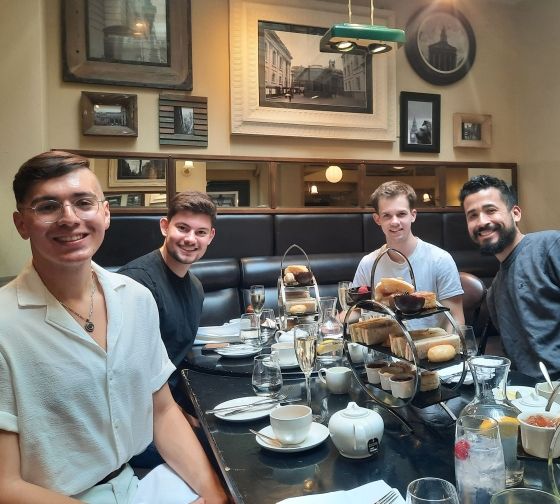 London students at restaurant