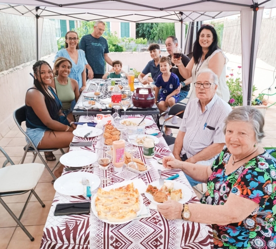 palma housing homestay host families meal