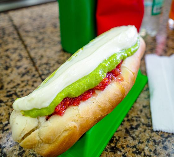 santiago-ch-meals-completo-hot-dog