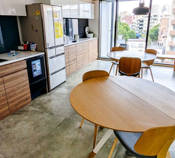 tokyo-housing-25-select-plus-single-triple-shared-space