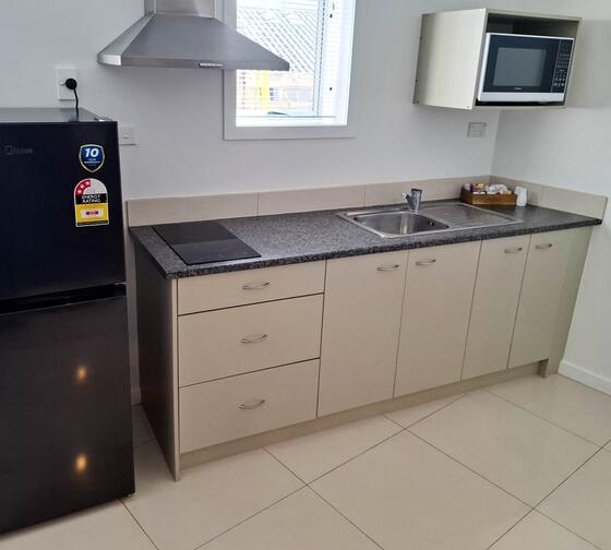 auckland-housing-standard-apt-kitchen