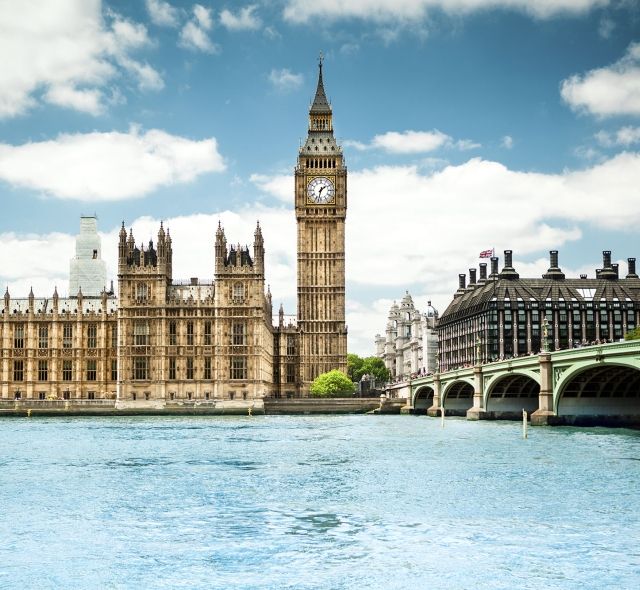 London Big Ben by river