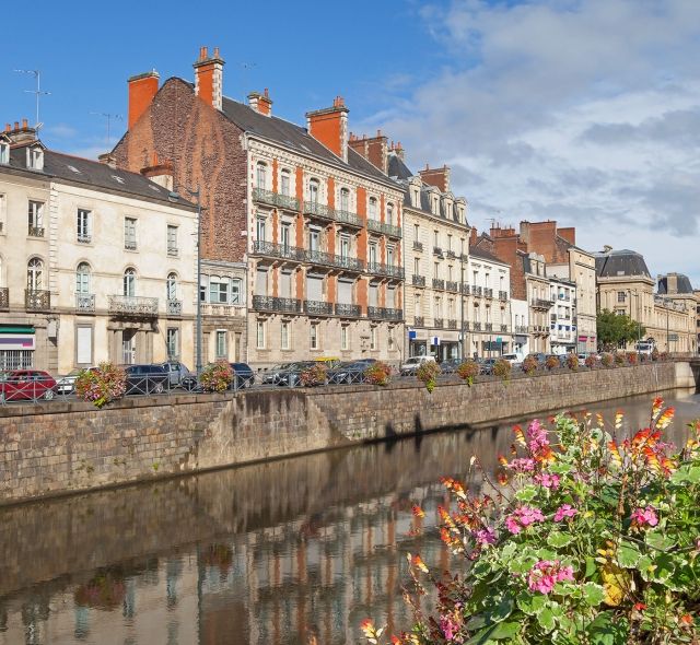 rennes canal and buildings sunny day