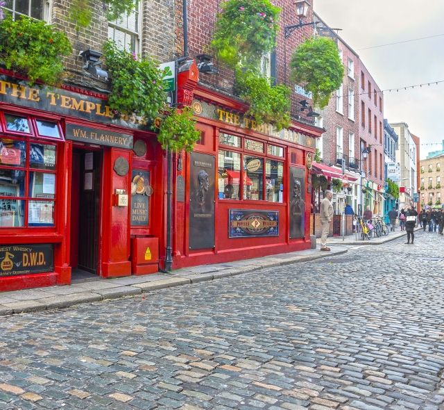 dublin streets downtown shops