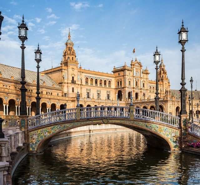 Seville Plaza de Espana brdige