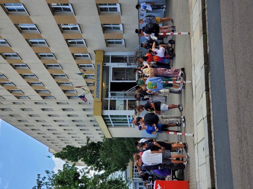 Students in front of the Jugendherberge (youth hostel)