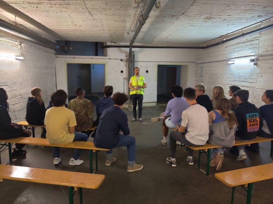 Students Tour Berlin Cold War Bunkers