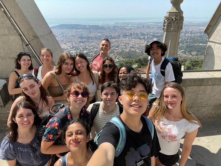 High school student group selfie at Tibidabo Park