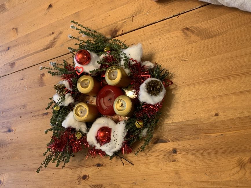 I made an Adventskranz for my host family