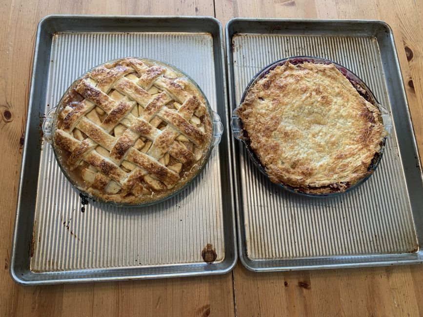 Cherry pie & Apple pie 🥧 