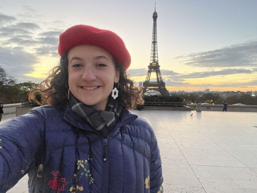 student abroad solo paris trip dusk
