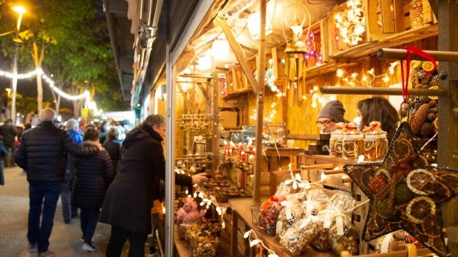 barcelona night market lit up