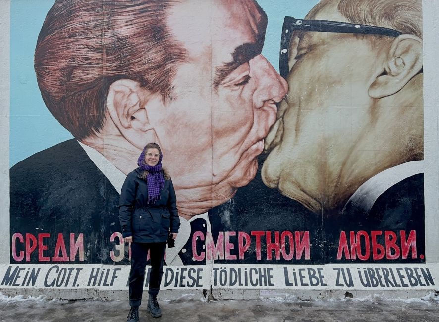 Izzy_Eastsidegallery