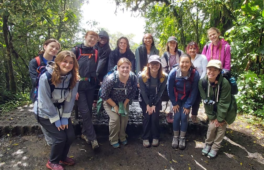 student group abroad monteverde