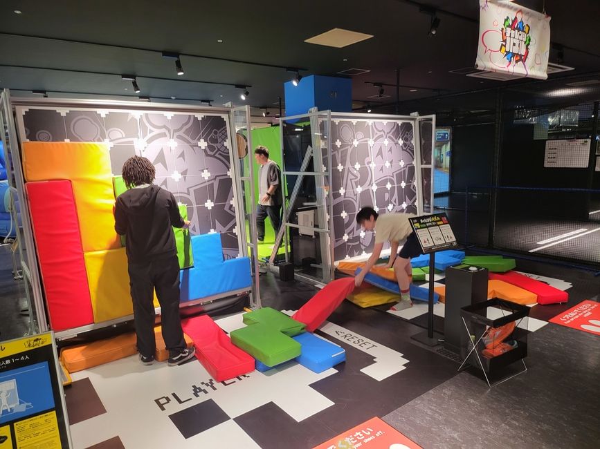 Human sized Tetris 