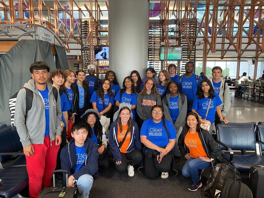 Students await their flight from Houston to Mérida.
