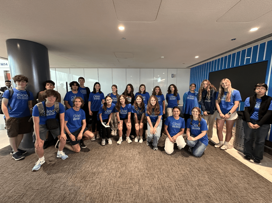 Students at the airport in Chicago!