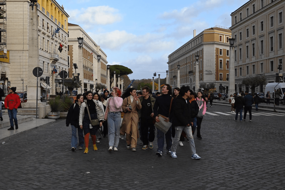 High school semester abroad friends in Italy