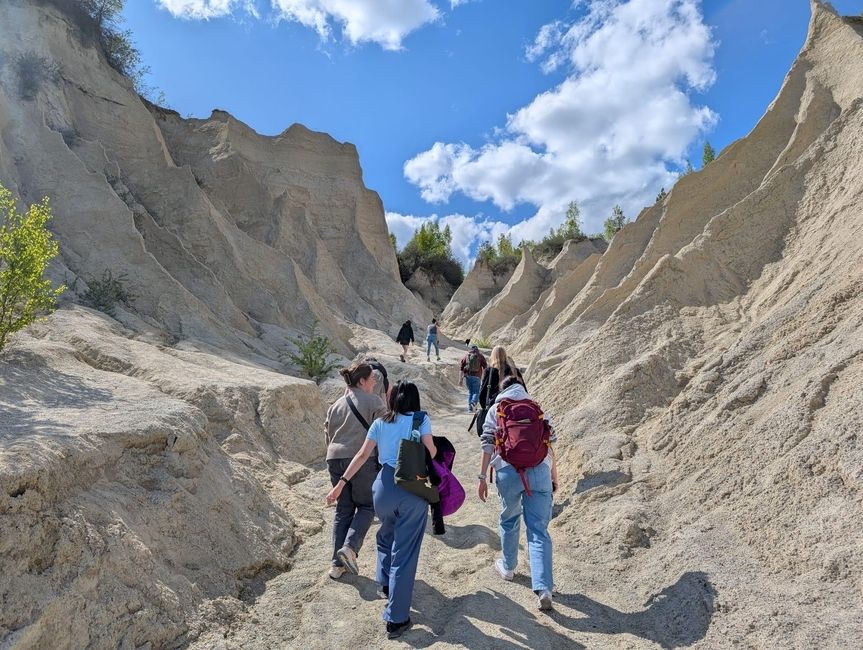 students in rummu