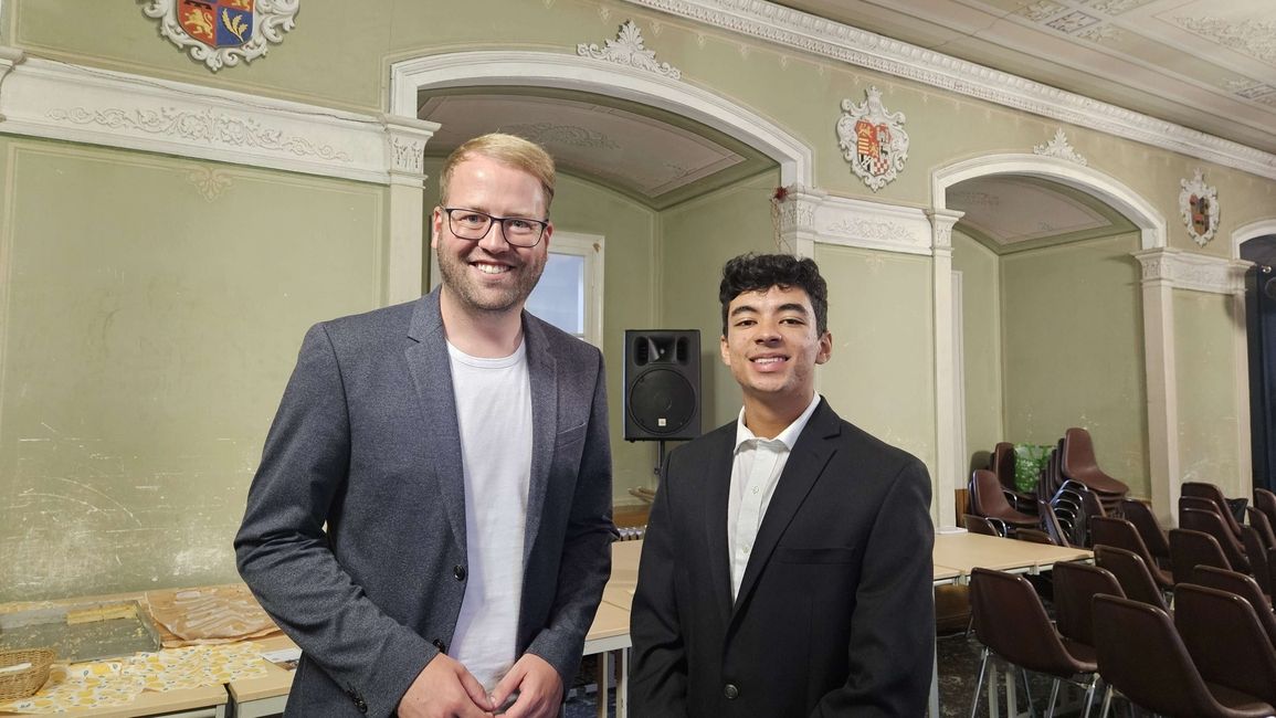 Dom with Bundestag Representative