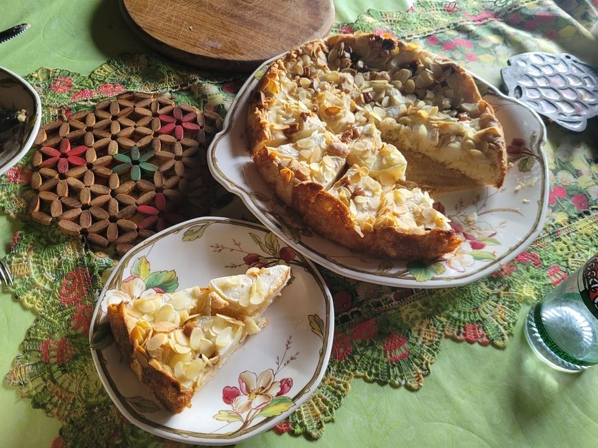 Thomas says that homegrown apples help make the best homemade apple pie.