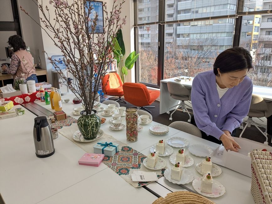 Happy springtime from the Custom Programs team and everyone at CIEE Kyoto Center!