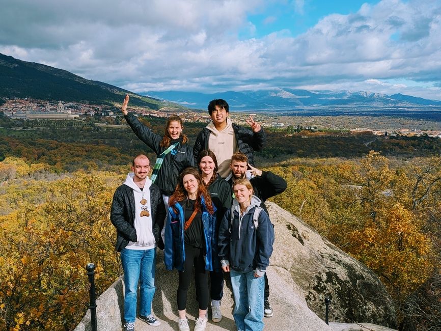 College first year abroad students on hike in Madrid