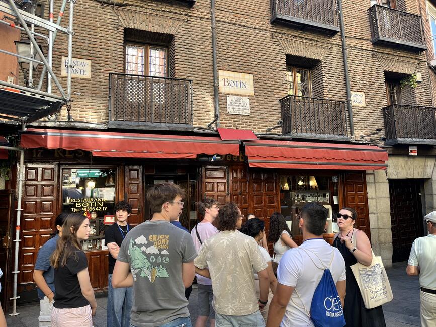 Walking tour stop at famous restaurant