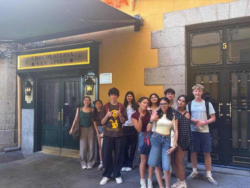 Students in front of Chocolateria San Gines