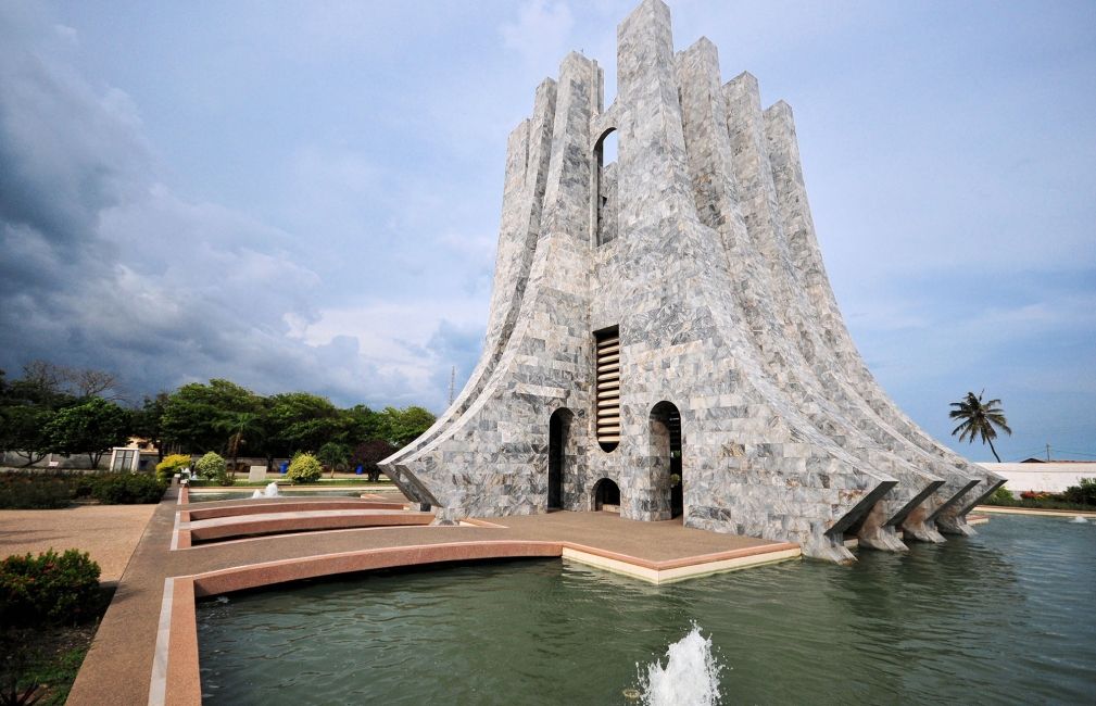legon kwame nkrumah memorial fountain building