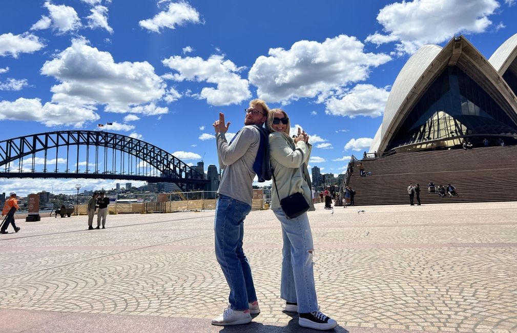 opera house sydney clear day