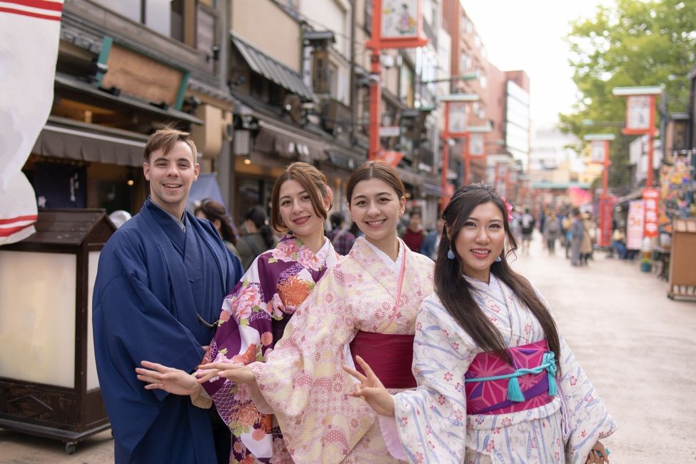 tokyo students in kimonos