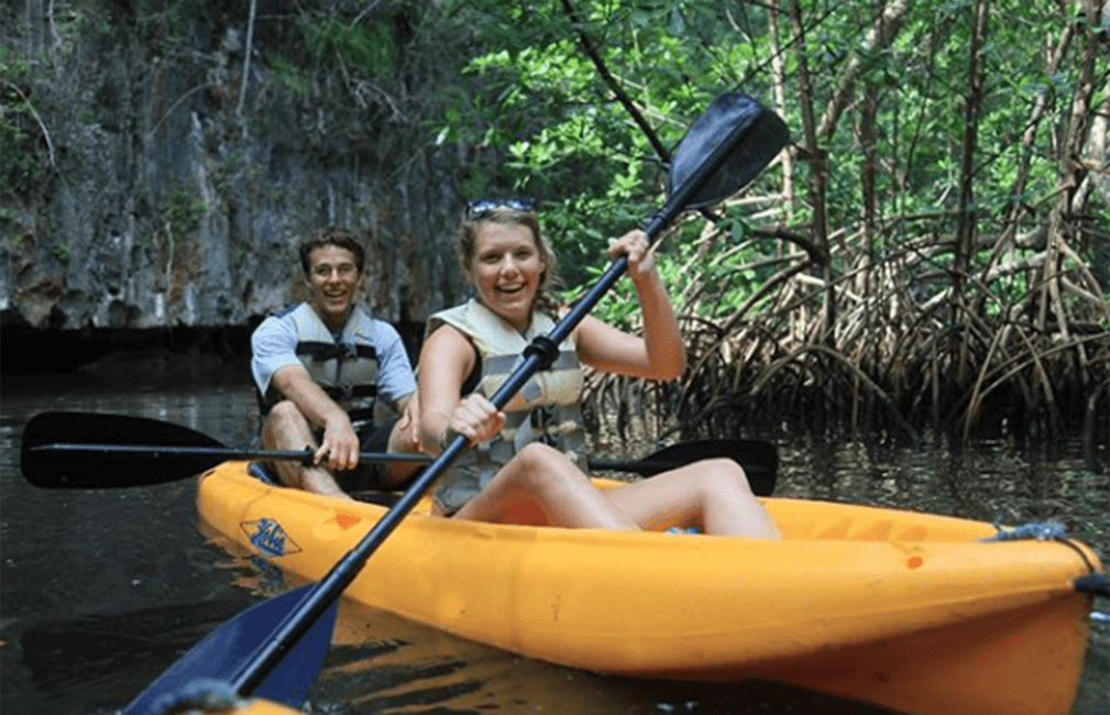 kayaking in the dominican republic during study abroad