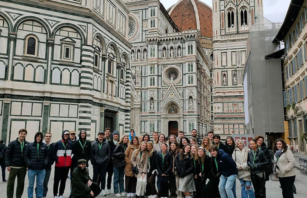 florence italy study abroad student group city center