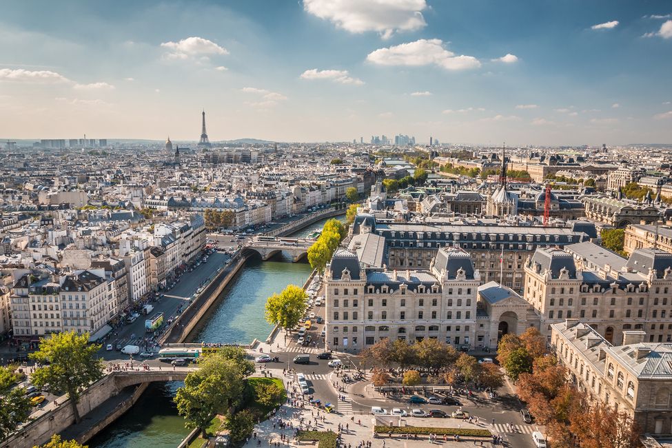 Paris skyline river