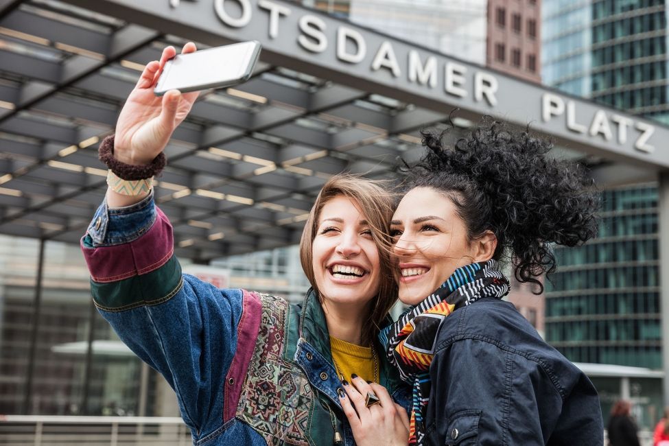 berlin students selfie