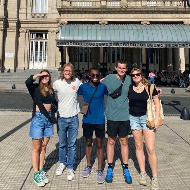 buenos aires students smiling