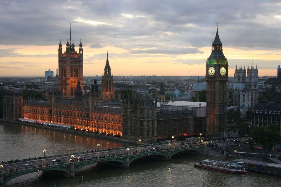 London Westminster Palace at dusk