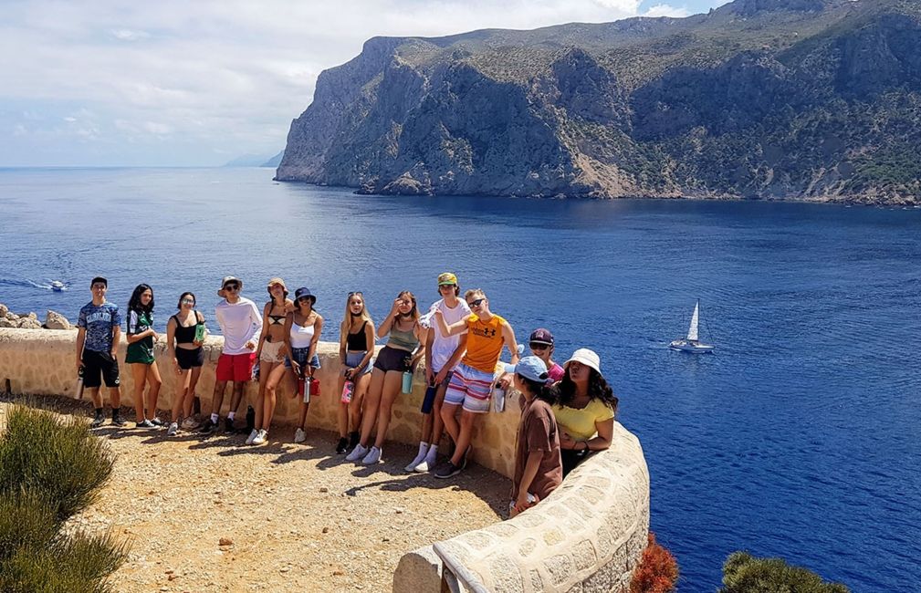 palma study abroad students ocean overlook