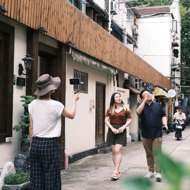 exploring side streets shanghai study abroad