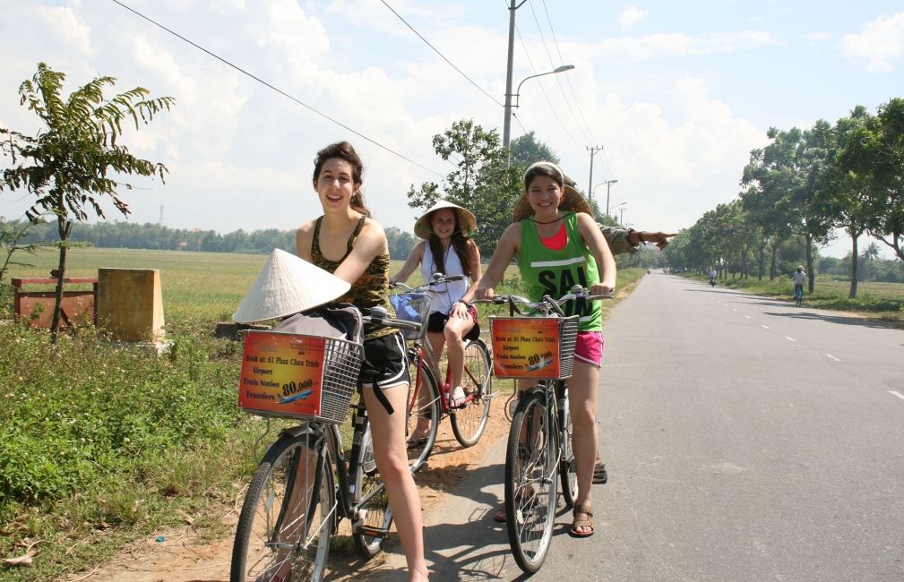 biking abroad shanghai students