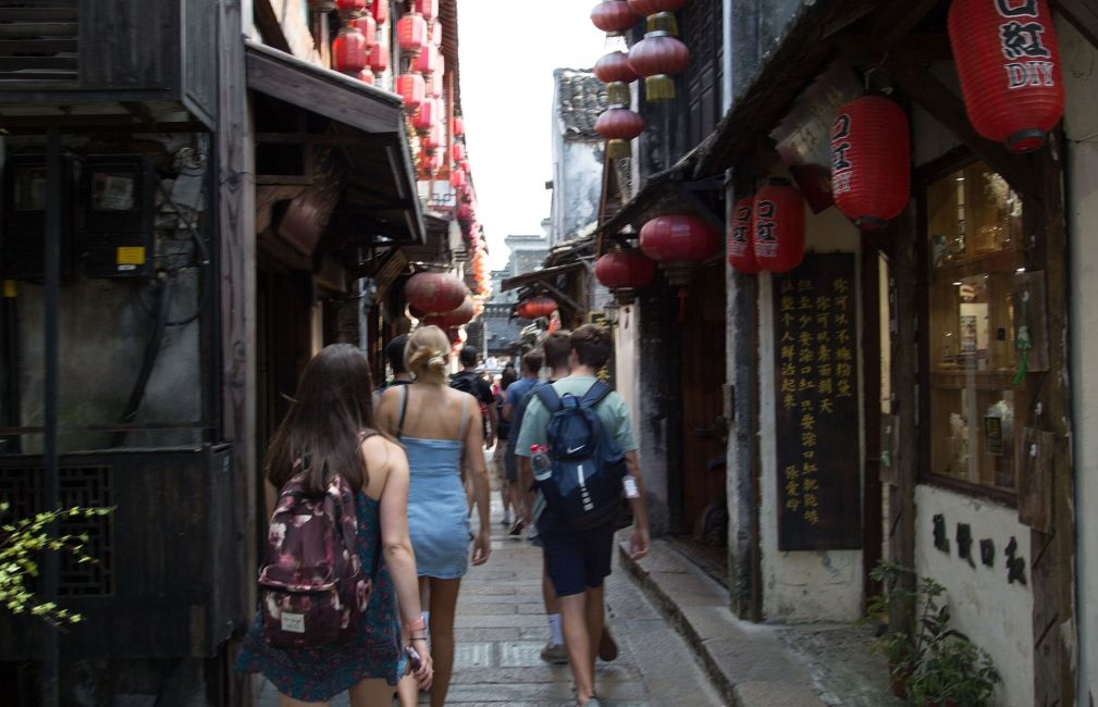 shanghai streets exploring