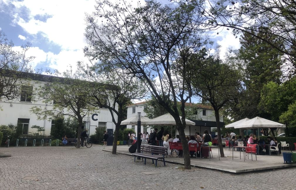 ciee center lisbon courtyard