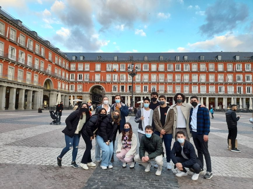 Madrid students in plaza