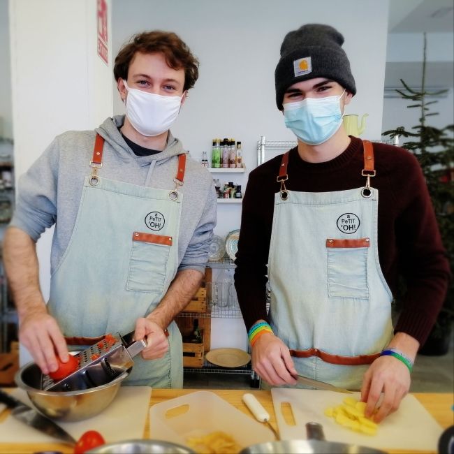 Madrid students preparing paella