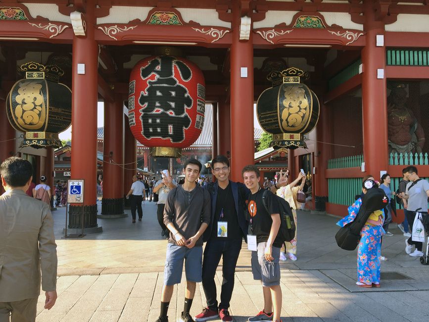japan_tokyo-students.JPG
